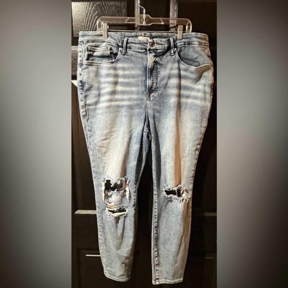 Good American Good Legs Distressed Jeans